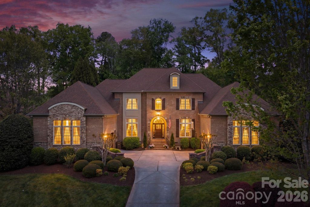 7004 Camrose Crossing Lane, Matthews, NC 28104