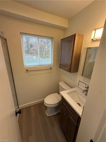 222 N Hawthorne Road A, Winston-salem, NC 27104