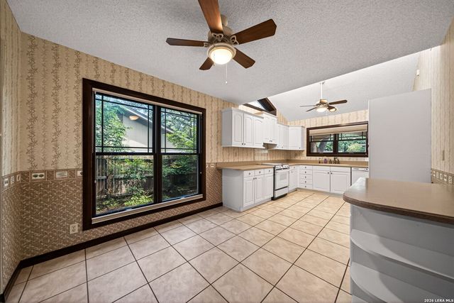13515 Hollow View St, San Antonio, TX 78232