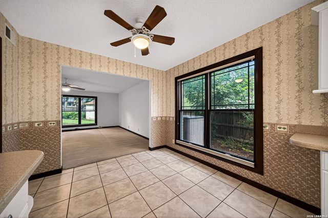 13515 Hollow View St, San Antonio, TX 78232
