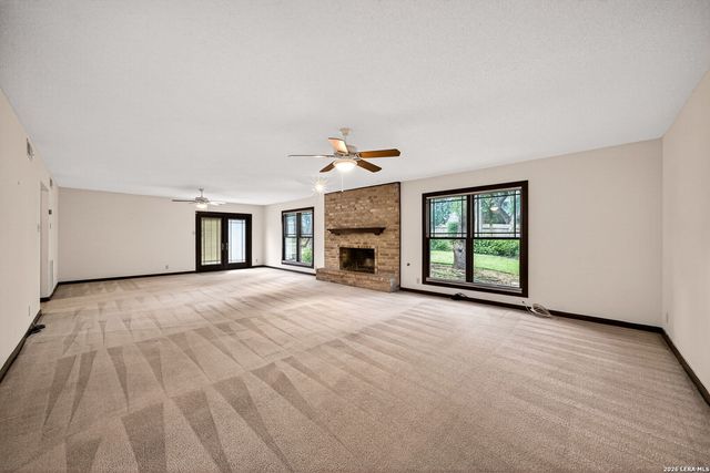 13515 Hollow View St, San Antonio, TX 78232
