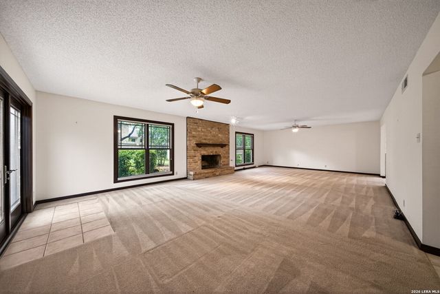 13515 Hollow View St, San Antonio, TX 78232