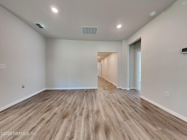 8682 KAYE Lane, Jacksonville, FL 32222
