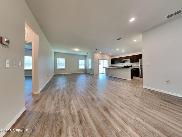 8682 KAYE Lane, Jacksonville, FL 32222