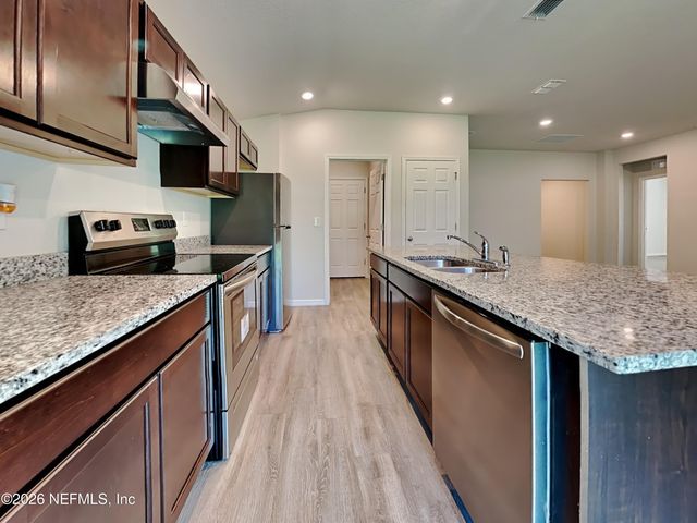 8682 KAYE Lane, Jacksonville, FL 32222