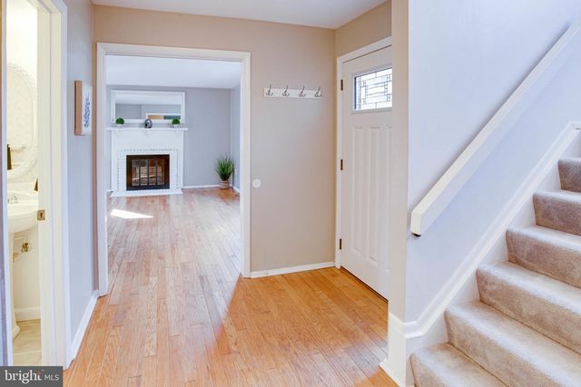 12303 MULBERRY CT, Woodbridge, VA 22192