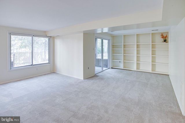 12303 MULBERRY CT, Woodbridge, VA 22192