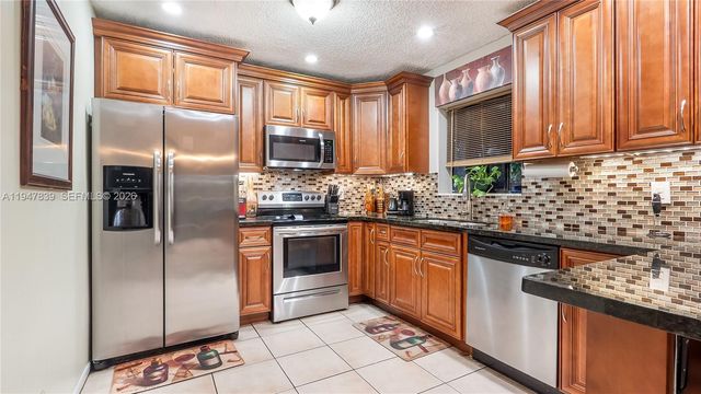 7808 SW 8th Ct, North Lauderdale, FL 33068