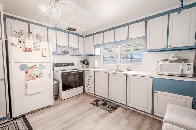 10343 MAGNOLIA LANE 180, Largo, FL 33773