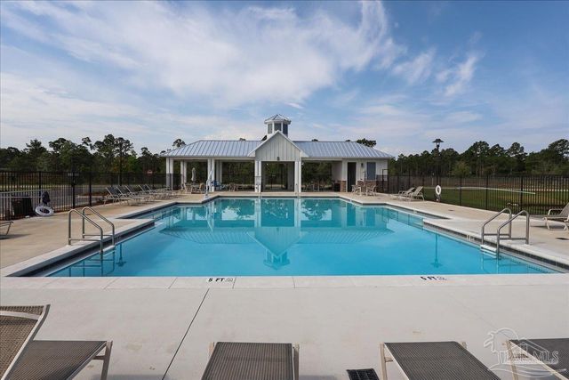 6207 Jenks Dr, Gulf Breeze, FL 32563