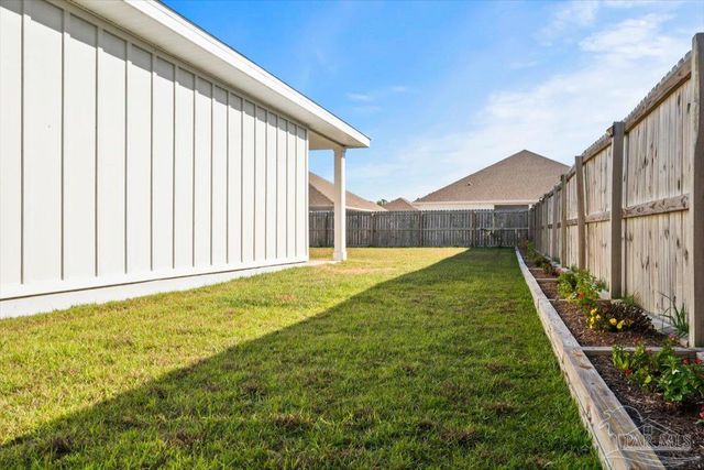 6207 Jenks Dr, Gulf Breeze, FL 32563