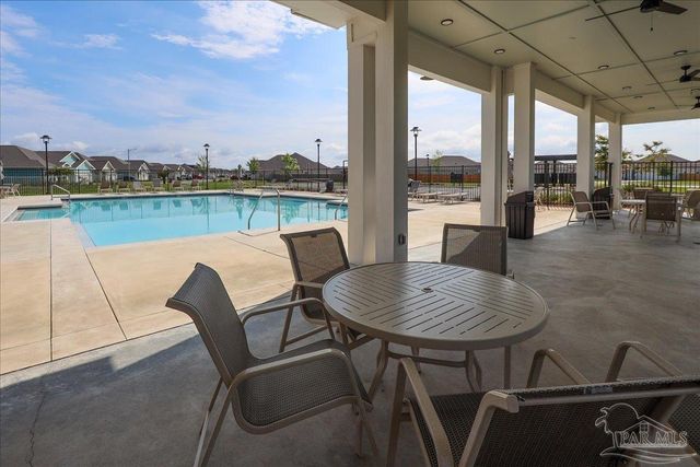 6207 Jenks Dr, Gulf Breeze, FL 32563