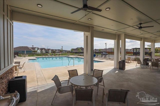 6207 Jenks Dr, Gulf Breeze, FL 32563