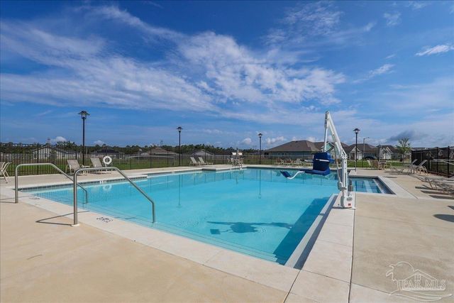 6207 Jenks Dr, Gulf Breeze, FL 32563