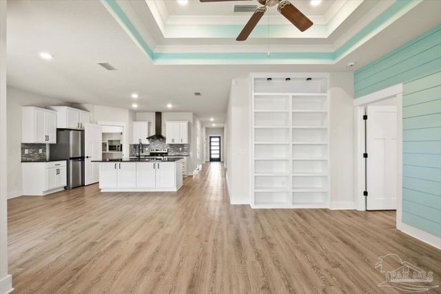 6207 Jenks Dr, Gulf Breeze, FL 32563