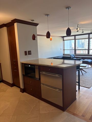 201 E CHESTNUT Street 22C, Chicago, IL 60611
