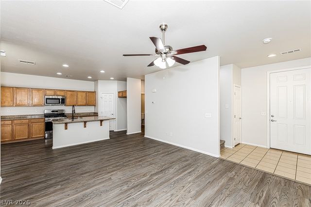 10225 Yarmouth Sea Court, Las Vegas, NV 89166
