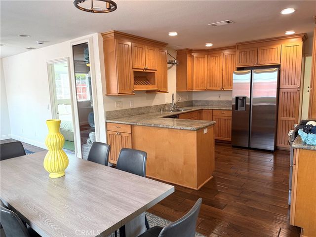 6812 Chapman, Garden Grove, CA 92845