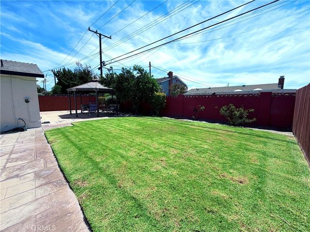 6812 Chapman, Garden Grove, CA 92845