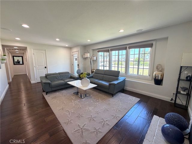 6812 Chapman, Garden Grove, CA 92845