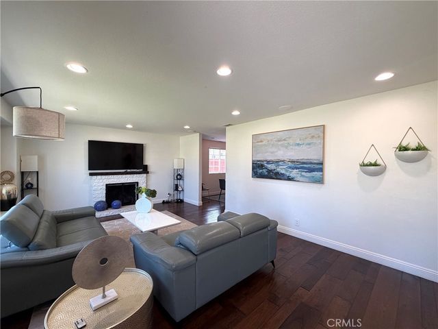 6812 Chapman, Garden Grove, CA 92845