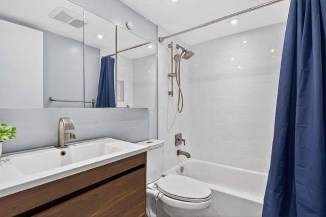 7547 NW 79th Avenue 212, Tamarac, FL 33321