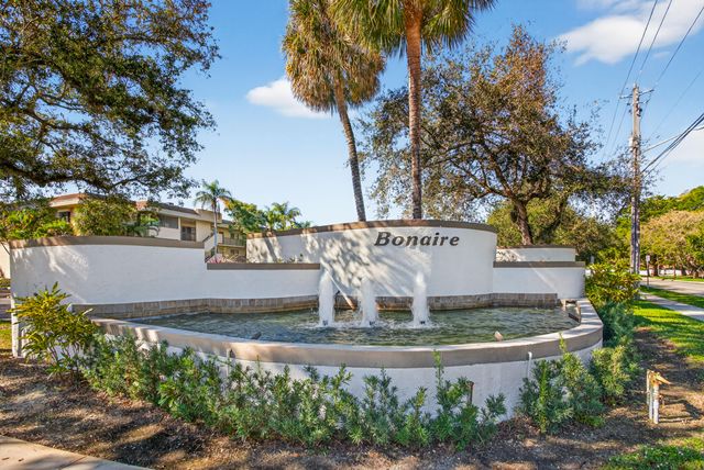 7547 NW 79th Avenue 212, Tamarac, FL 33321