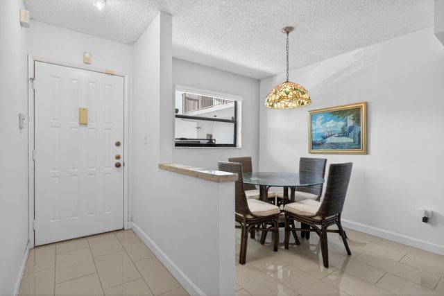 7547 NW 79th Avenue 212, Tamarac, FL 33321