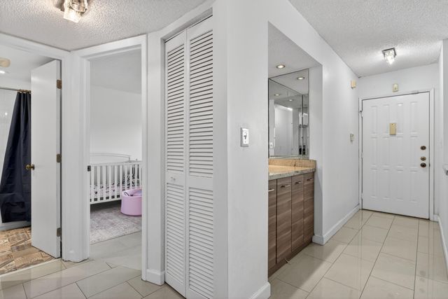 7547 NW 79th Avenue 212, Tamarac, FL 33321