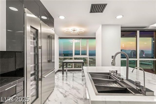 4575 Dean Martin Drive 2706, Las Vegas, NV 89103