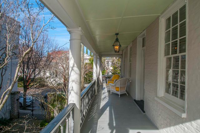 31 Wentworth Street, Charleston, SC 29401