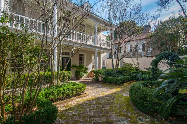 31 Wentworth Street, Charleston, SC 29401
