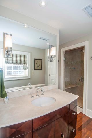 31 Wentworth Street, Charleston, SC 29401