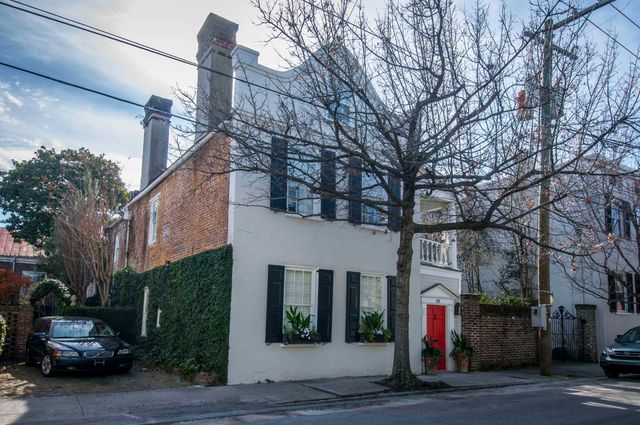 31 Wentworth Street, Charleston, SC 29401