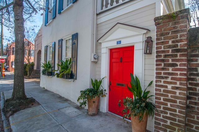 31 Wentworth Street, Charleston, SC 29401