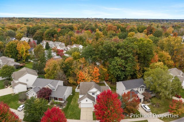 5715 W Grove Drive Se, City Of Kentwood, MI 49512