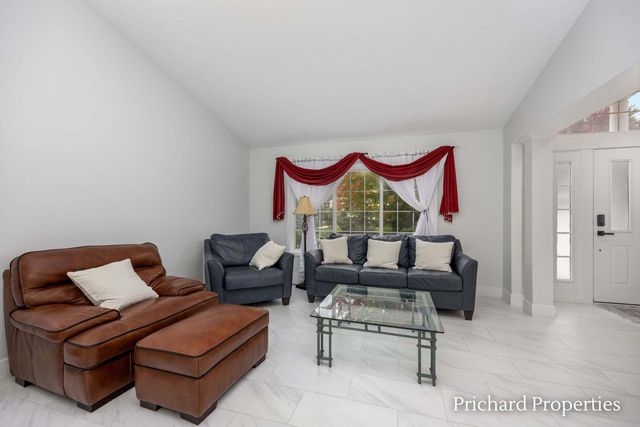 5715 W Grove Drive Se, City Of Kentwood, MI 49512