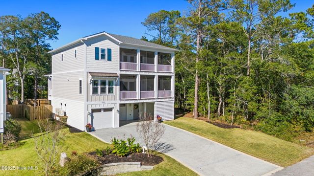 111 SW 22nd Street, Oak Island, NC 28465