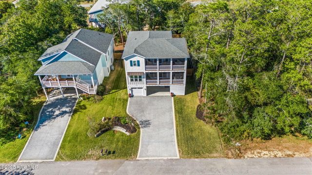 111 SW 22nd Street, Oak Island, NC 28465