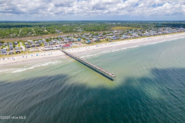 111 SW 22nd Street, Oak Island, NC 28465