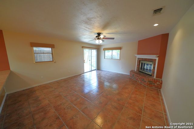 9802 LA RUE ST, San Antonio, TX 78217