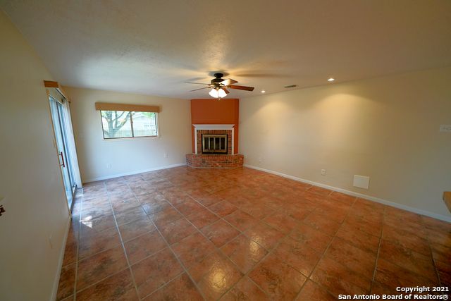 9802 LA RUE ST, San Antonio, TX 78217