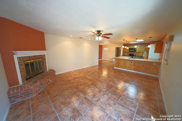 9802 LA RUE ST, San Antonio, TX 78217