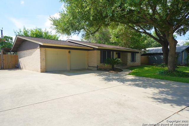 9802 LA RUE ST, San Antonio, TX 78217
