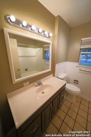 9802 LA RUE ST, San Antonio, TX 78217