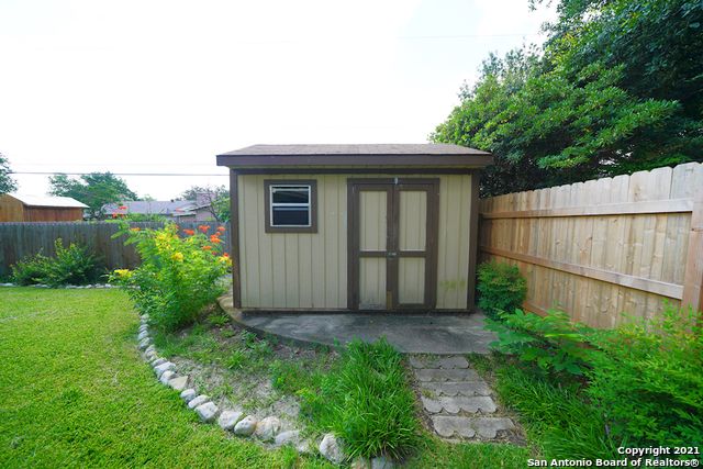 9802 LA RUE ST, San Antonio, TX 78217