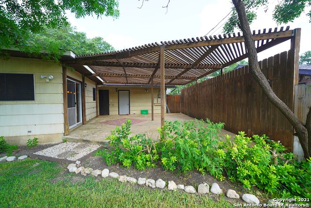 9802 LA RUE ST, San Antonio, TX 78217