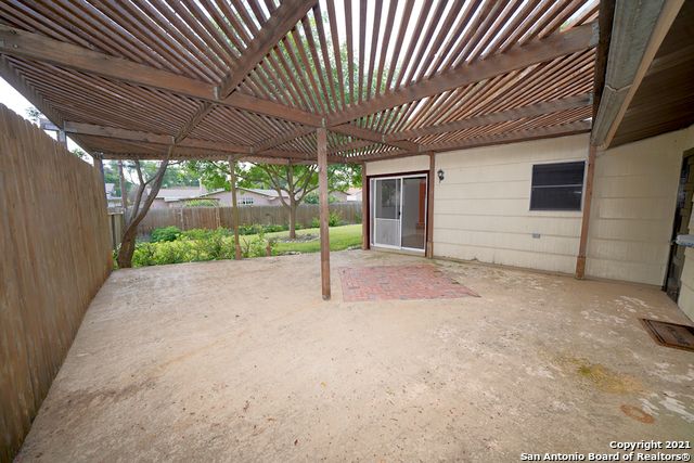 9802 LA RUE ST, San Antonio, TX 78217