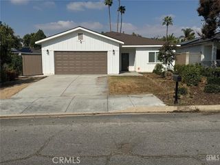 308 Acacia, Bakersfield, CA 93305