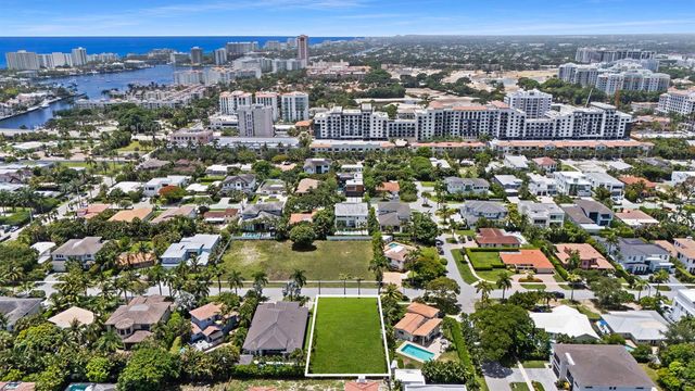423 NE 3rd Street, Boca Raton, FL 33432